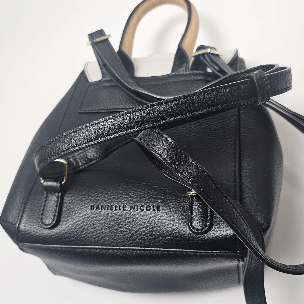 Harry Potter Hufflepuff Mini Backpack Universal‎ Studios Danielle Nicole School - Picture 8 of 9